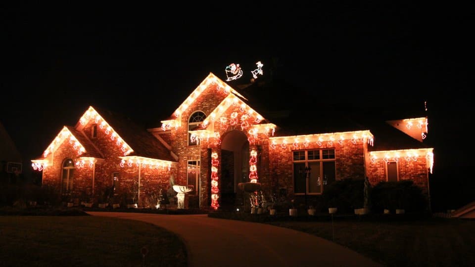 Christmas lighting services in Omaha